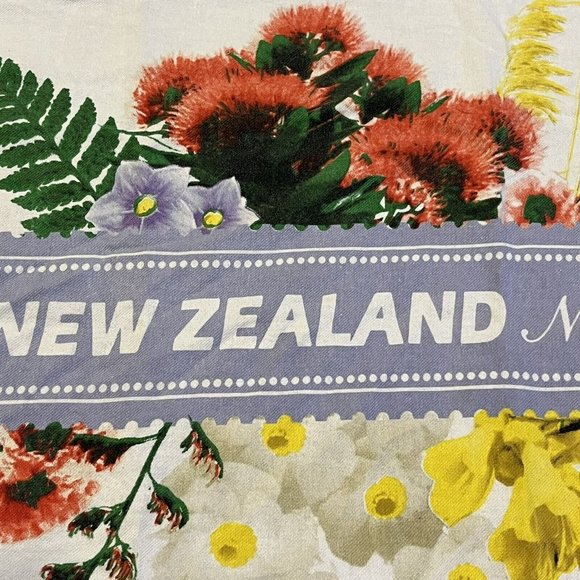 Slice Of Heaven New Zealand Souvenir Hand Towel Native Flowers - Picture 4 of 16